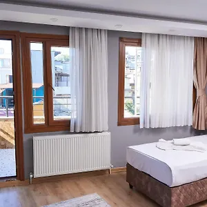Pequena Casa Istanbul