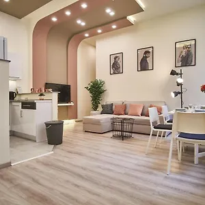 F4 Design Apartment- Appartement